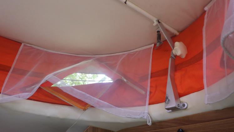 ��% metaKeywords %��